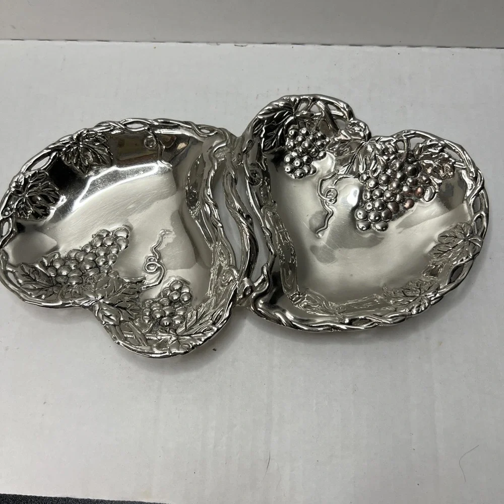 Godinger Silver Art Co Double Heart Grape Silver Plate Serving Dish Candy Nuts